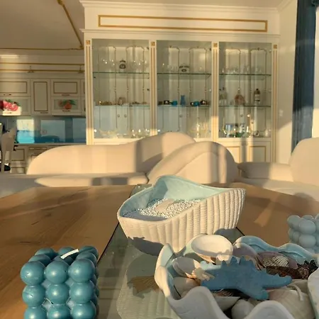 White&gold Penthouse *