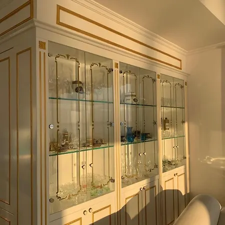Lägenhet White&gold Penthouse Lezhë