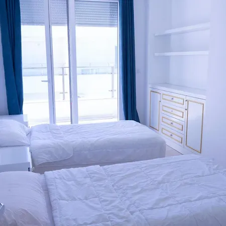 White&gold Penthouse * Lezhë